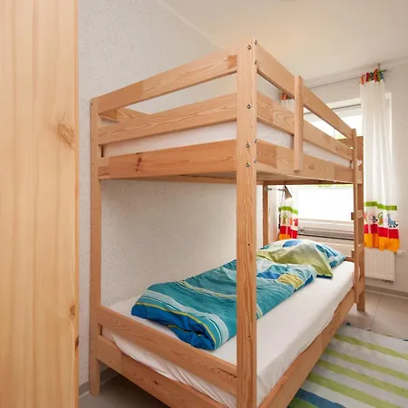 1 Apartment *